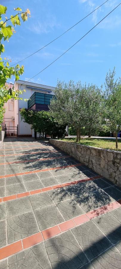 Apartmani Karla Baška Εξωτερικό φωτογραφία